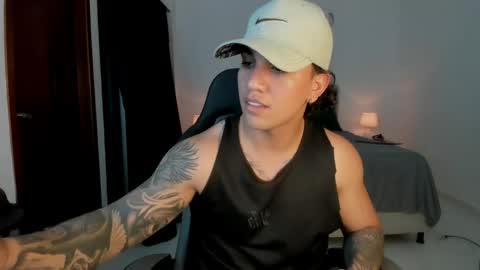 Snapshot of mr_maximo chatting on May 20, 2026, 5:02 am mr_maximo online show from May 20, 2026, 5:02 am