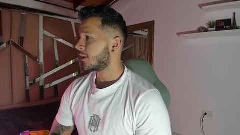 MIKEE online show from February 18, 2025, 3:10 am