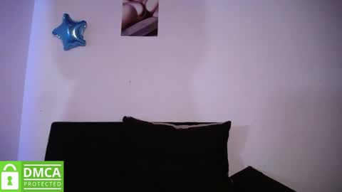 Snapshot of mr_mrscurie chatting on February 14, 2025, 1:23 am Mr Mrs Curie online show from February 14, 2025, 1:23 am