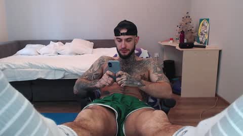 Snapshot of mr_nobody313 chatting on February 8, 2025, 9:46 am mr_nobody313 online show from February 8, 2025, 9:46 am