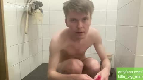 Snapshot of mr_notfatguy chatting on October 26, 2025, 11:42 pm notfatguy online show from October 26, 2025, 11:42 pm