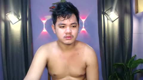 mr_olivercummerx online show from October 13, 2025, 1:27 am