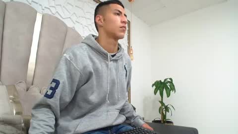 Mr Porn  online show from June 7, 2026, 12:59 am