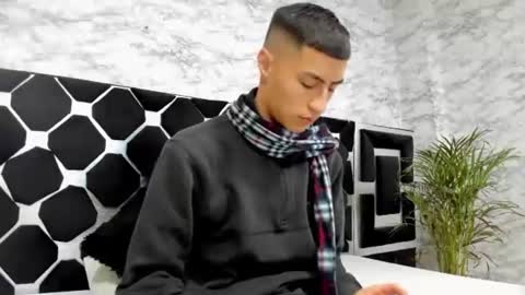 Mr Porn  online show from June 18, 2026, 2:32 pm