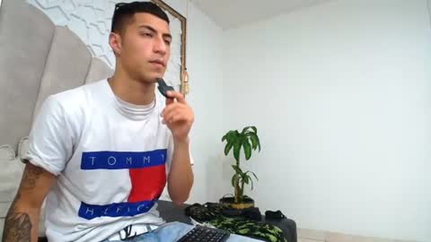 Mr Porn  online show from June 21, 2026, 3:09 am