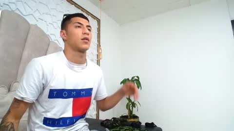Mr Porn  online show from June 23, 2026, 1:25 am