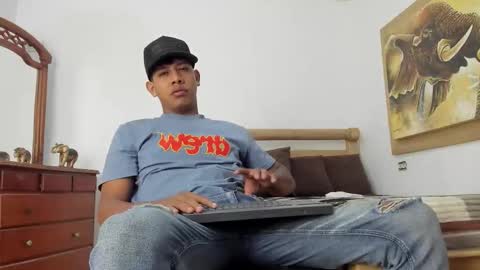 Snapshot of mr_stiven_ chatting on February 27, 2026, 7:19 am mr_stiven_ online show from February 27, 2026, 7:19 am