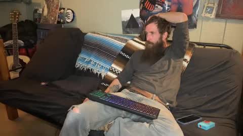 Snapshot of mr_valdor chatting on December 28, 2024, 12:04 am Valdor online show from December 28, 2024, 12:04 am