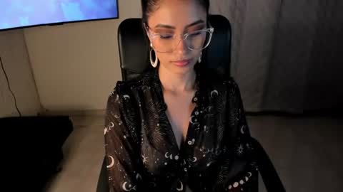 Mr.  Mrs. Smith  online show from July 15, 2026, 3:23 am