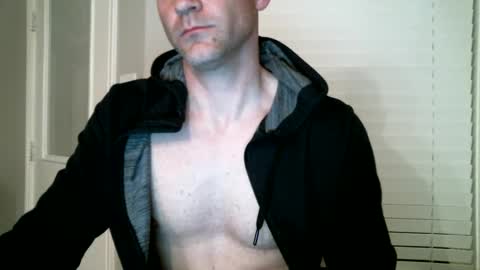 Snapshot of mrasstastix chatting on March 5, 2025, 5:18 am MrAsstastix online show from March 5, 2025, 5:18 am