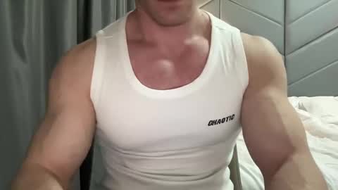 Snapshot of mrbiceps_23 chatting on January 8, 2025, 4:11 pm Mrbiceps23 online show from January 8, 2025, 4:11 pm