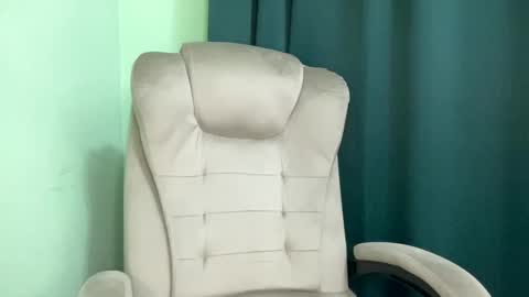 Snapshot of mrbiceps_23 chatting on February 3, 2025, 2:55 pm Mrbiceps23 online show from February 3, 2025, 2:55 pm