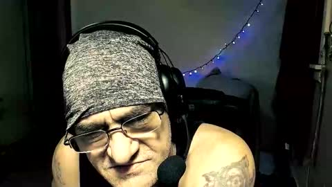 Snapshot of mrbiggintx chatting on February 10, 2026, 1:10 am mrbiggintx online show from February 10, 2026, 1:10 am