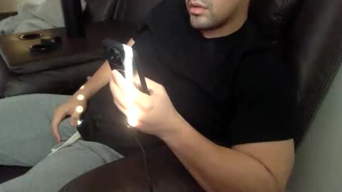 Mr Bree online show from December 1, 2025, 8:36 pm