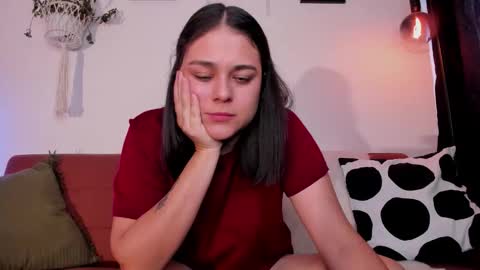 Laura online show from January 15, 2026, 9:40 pm