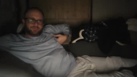 mrd4nk online show from November 27, 2025, 5:53 am