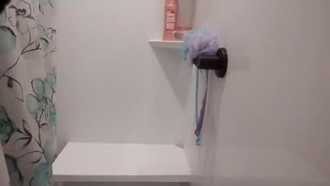 Snapshot of mrdee684945 chatting on November 9, 2025, 5:06 am mrdee684945 online show from November 9, 2025, 5:06 am