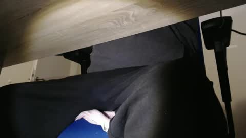 Snapshot of mrduplo1975 chatting on December 8, 2024, 3:24 pm MrJohnsen1975 online show from December 8, 2024, 3:24 pm