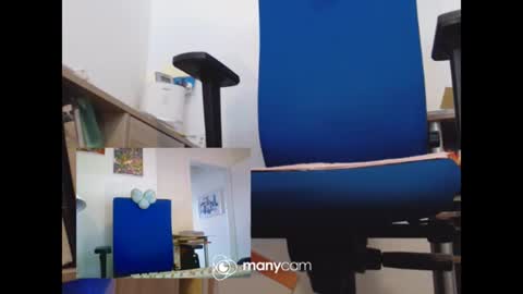 MrJohnsen1975 online show from May 17, 2026, 10:11 am