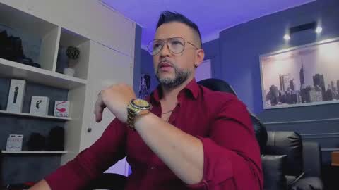 Snapshot of mrfrank_tattoo chatting on September 28, 2025, 1:49 pm MrFrank. online show from September 28, 2025, 1:49 pm