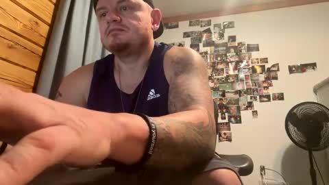 mrhandsome_1 online show from March 4, 2026, 3:29 pm