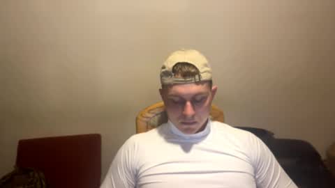 Snapshot of mrheat_ chatting on November 5, 2025, 7:47 pm Max online show from November 5, 2025, 7:47 pm