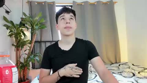 Snapshot of mrhot_night chatting on June 26, 2026, 8:24 pm Bastian online show from June 26, 2026, 8:24 pm