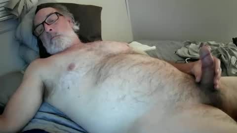 Snapshot of mrjames59 chatting on November 18, 2025, 2:06 am mrjames59 online show from November 18, 2025, 2:06 am