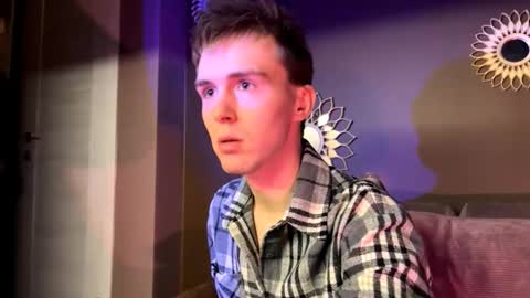 Snapshot of mrkallin chatting on February 21, 2026, 9:49 pm mrkallin online show from February 21, 2026, 9:49 pm