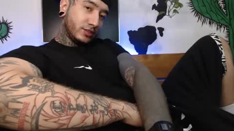 Snapshot of mrmanny__ chatting on February 13, 2025, 8:17 am mrmanny__ online show from February 13, 2025, 8:17 am