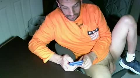 Snapshot of mrmarcxxcam chatting on October 21, 2025, 3:29 am MrMarc online show from October 21, 2025, 3:29 am