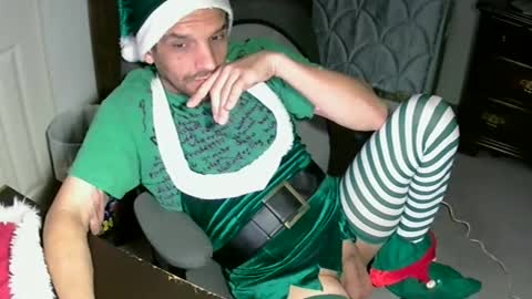 Snapshot of mrmarcxxcam chatting on November 16, 2025, 3:23 am MrMarc online show from November 16, 2025, 3:23 am