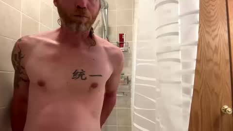 Snapshot of mrmister321 chatting on October 20, 2025, 2:45 am mrmister321 online show from October 20, 2025, 2:45 am