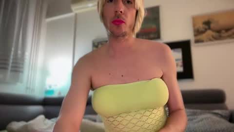 Snapshot of mrmooser42 chatting on February 28, 2026, 3:51 am TaleOfLaura online show from February 28, 2026, 3:51 am