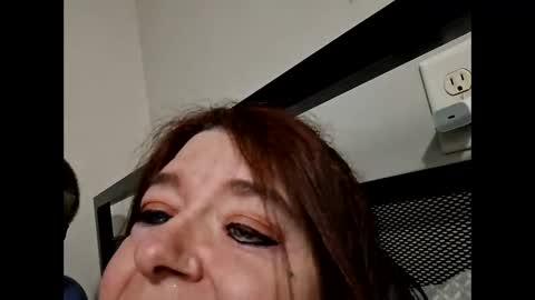 mrnmrsfucks4u online show from April 19, 2026, 3:39 am