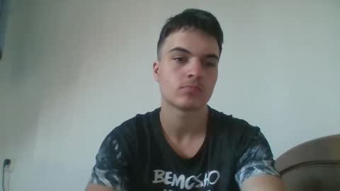 Snapshot of mrpine504 chatting on February 16, 2026, 4:08 am mrpine504 online show from February 16, 2026, 4:08 am