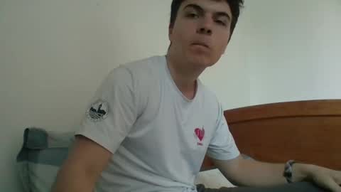 mrpine504 online show from April 18, 2026, 1:42 am