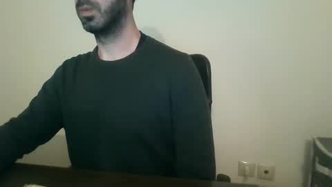 Snapshot of mrralph__90 chatting on December 3, 2024, 10:06 am Mrralph online show from December 3, 2024, 10:06 am