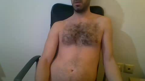 Snapshot of mrralph__90 chatting on December 28, 2024, 10:44 pm Mrralph online show from December 28, 2024, 10:44 pm