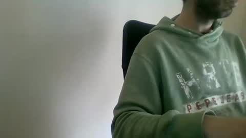 Snapshot of mrralph__90 chatting on February 24, 2025, 9:43 am Mrralph online show from February 24, 2025, 9:43 am