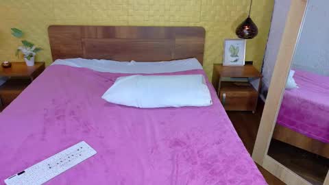 mrs_buttocks online show from March 4, 2025, 5:34 pm