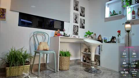 Snapshot of mrs_edha_ chatting on October 4, 2025, 10:35 am Edha online show from October 4, 2025, 10:35 am