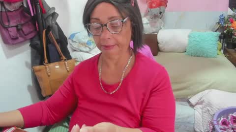 Snapshot of mrs_mommy chatting on April 27, 2026, 7:34 pm mrs_mommy online show from April 27, 2026, 7:34 pm