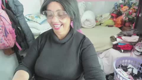 Snapshot of mrs_mommy chatting on May 6, 2026, 7:08 pm mrs_mommy online show from May 6, 2026, 7:08 pm