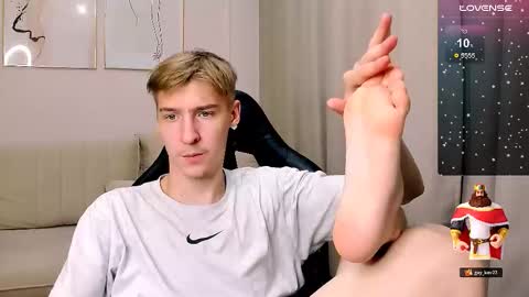 Snapshot of mrsexycum4u chatting on November 5, 2025, 4:07 pm Adam online show from November 5, 2025, 4:07 pm