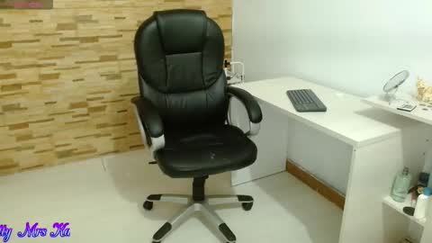 Tell me Katty  online show from January 14, 2026, 7:52 pm