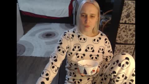 Sasha online show from October 1, 2025, 5:41 pm