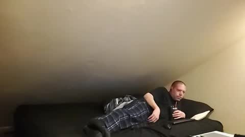 Snapshot of mrxhere chatting on December 5, 2025, 7:32 pm mrxhere online show from December 5, 2025, 7:32 pm