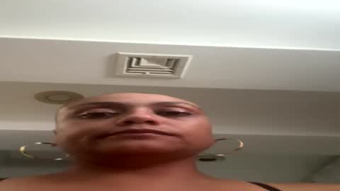 Snapshot of ms_discreet chatting on July 10, 2026, 2:52 pm ms_discreet online show from July 10, 2026, 2:52 pm