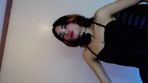 mscherry_ online show from April 12, 2026, 9:20 pm